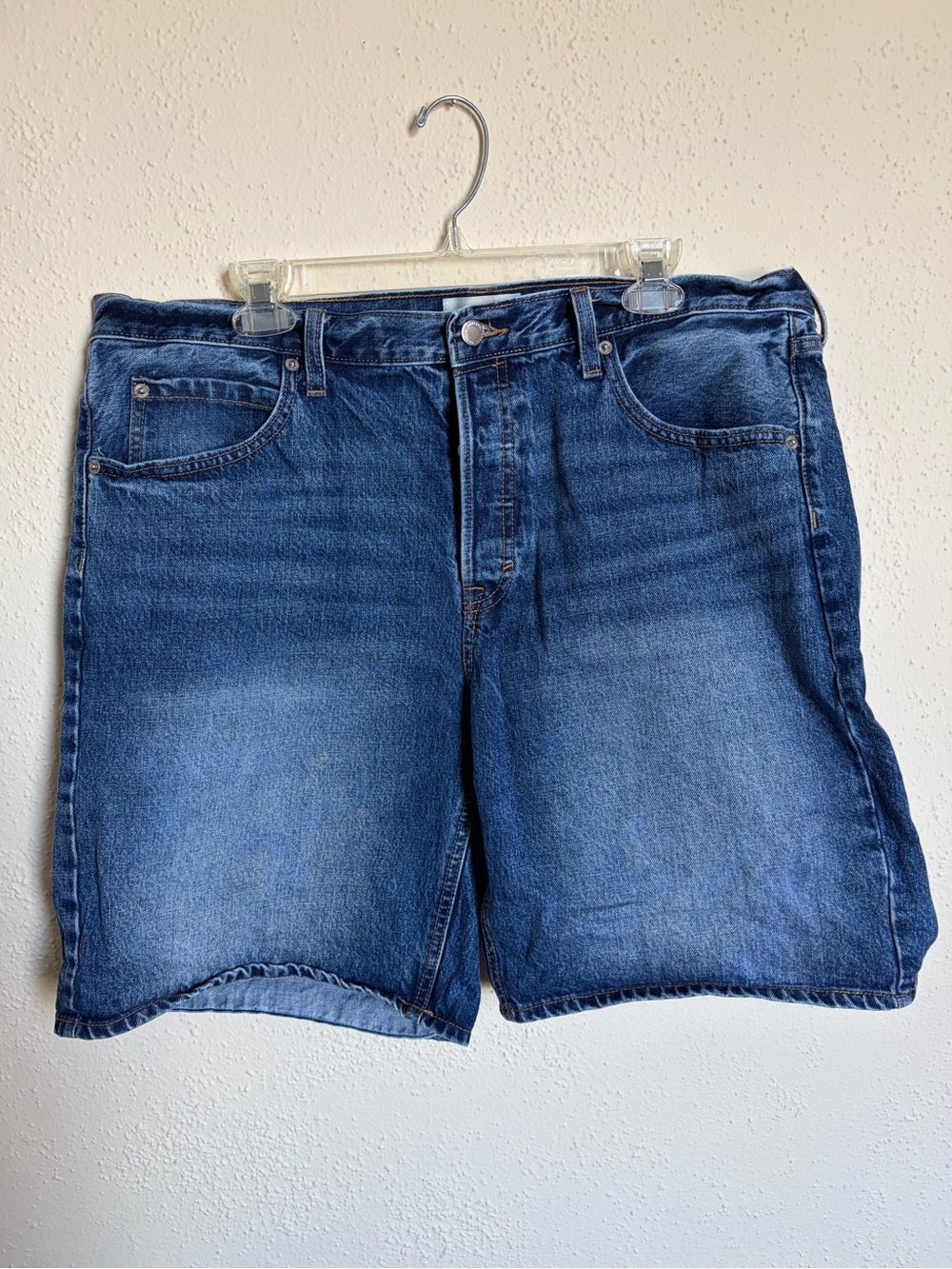 Universal Thread 90s Baggy Bermuda Jean Shorts